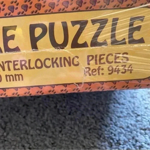 Lion Special Edition 1500 Piece Puzzle Big Five Series by Charlotte Firbank King - Picture 8 of 11